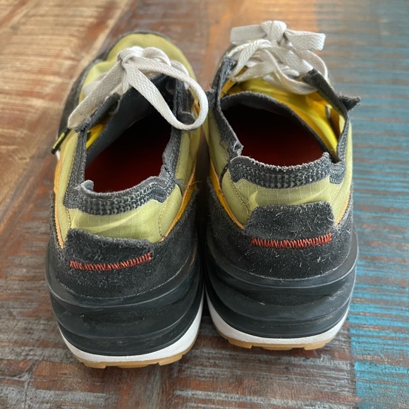 Nike Waffle One SE Go The Extra Smile Yellow Pollen Black Smiley Face - Picture 8 of 9